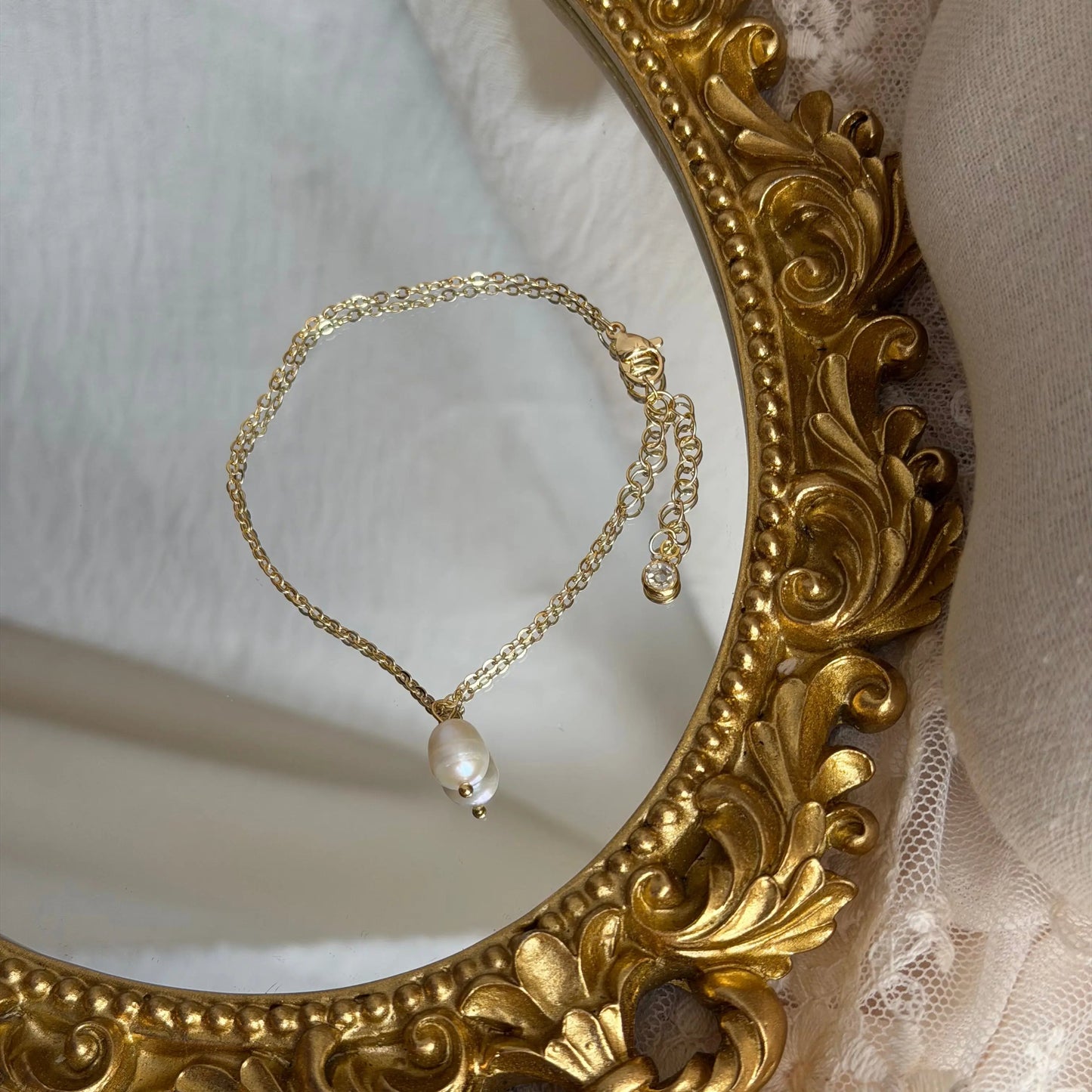 Freshwater Pearl Gold Bracelet 18K Plated Women UK — clasp detail close-up