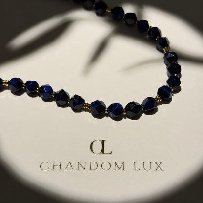 Natural Lapis Lazuli Bead Choker Necklace Gold — pendant close-up detail