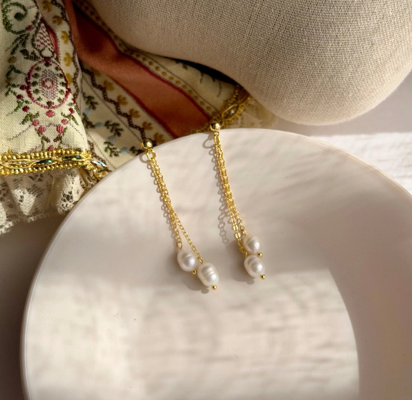 Freshwater Pearl Dangle Drop Earrings S925 Silver — close-up of pearl and post detail