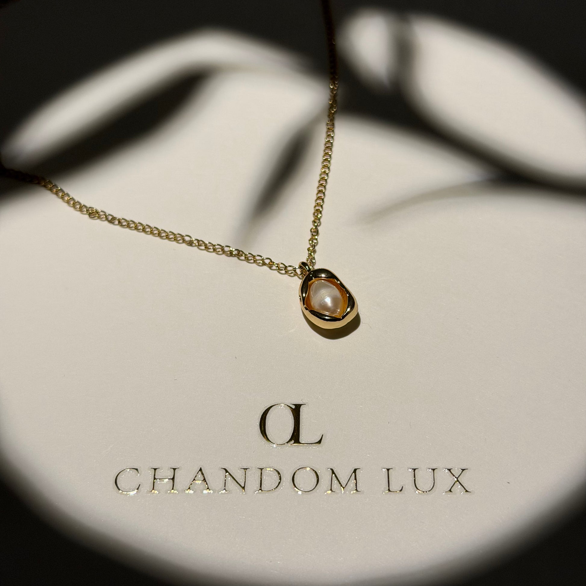 Freshwater Pearl Oval Pendant Necklace Gold Plated — pendant close-up detail