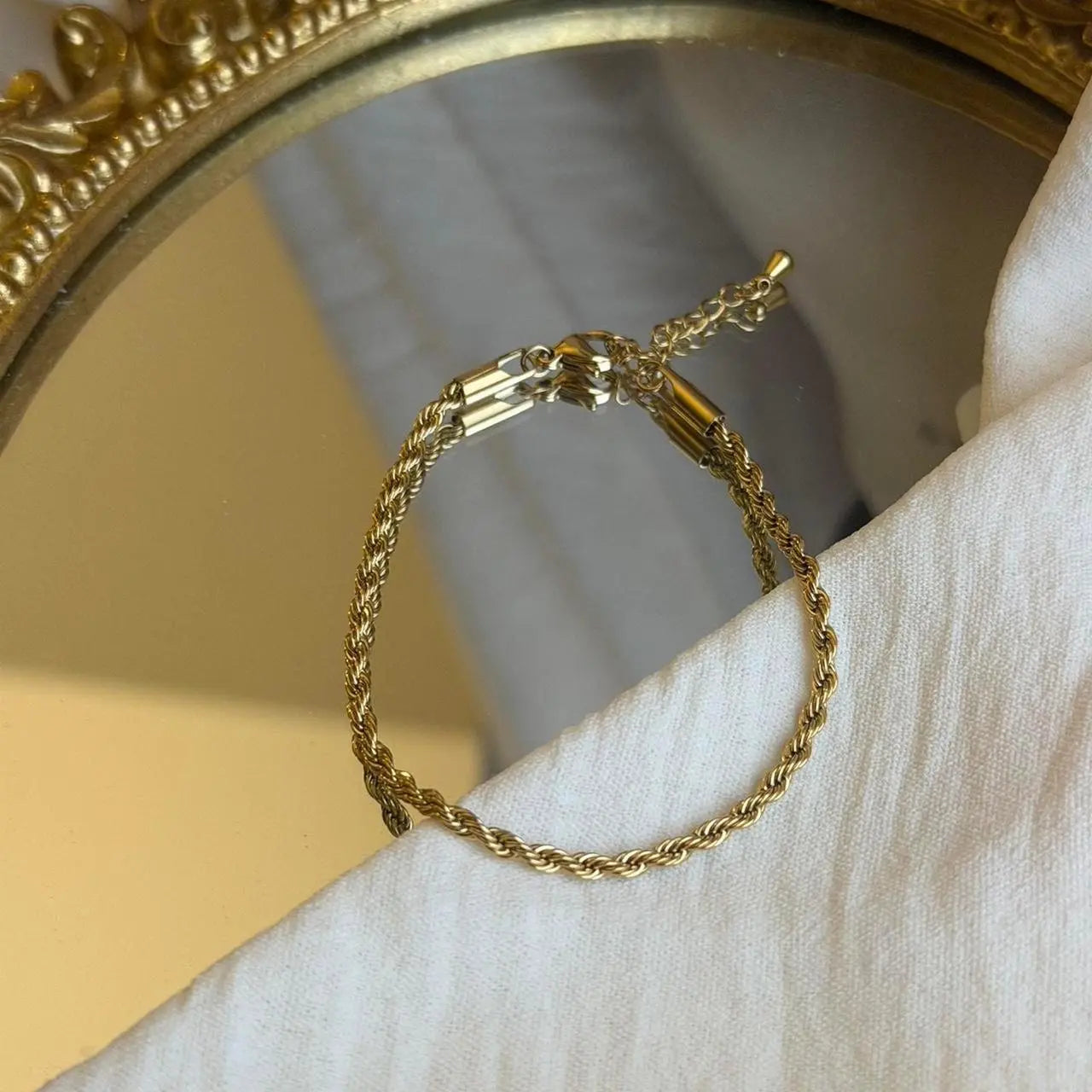 Gold Rope Chain Bracelet Stainless Steel Adjustable — pearl and chain detail