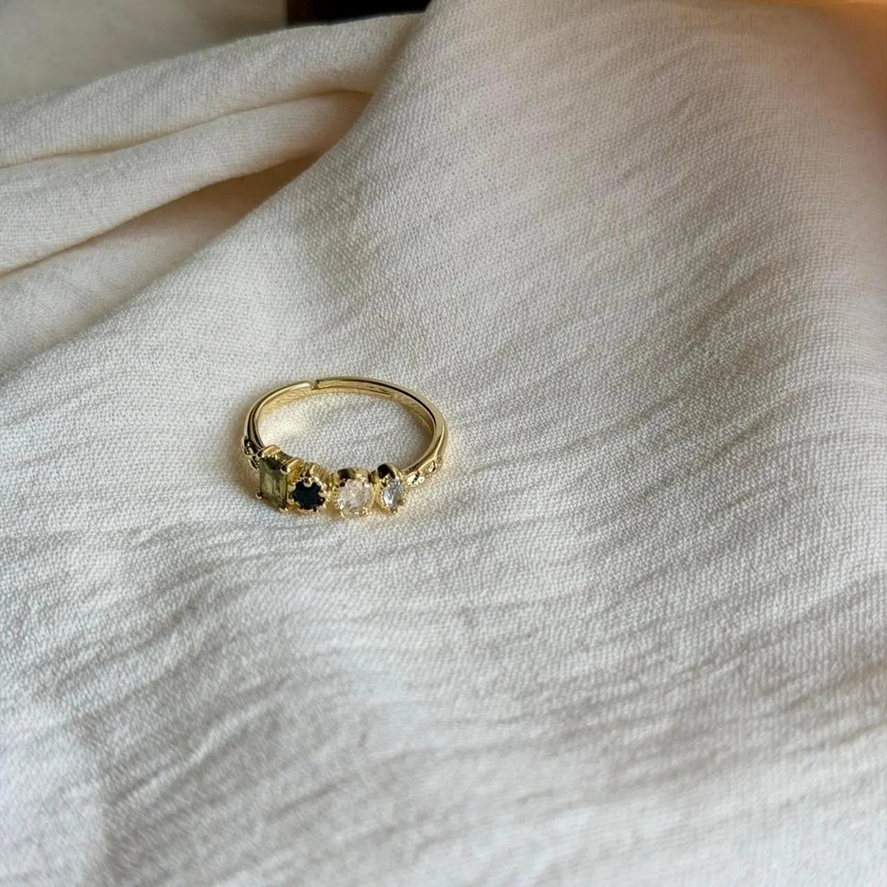 Minimalist Multi-Stone Cluster Ring Gold Adjustable — side profile showing band width