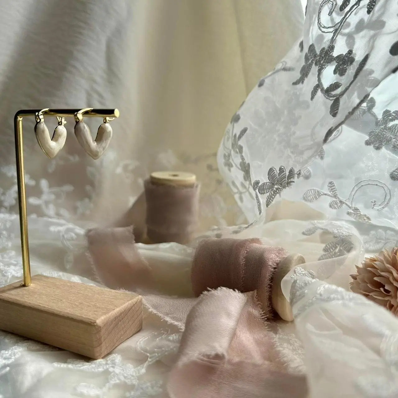 Cream Heart Drop Earrings Gold Romantic Women — close-up of pearl and post detail