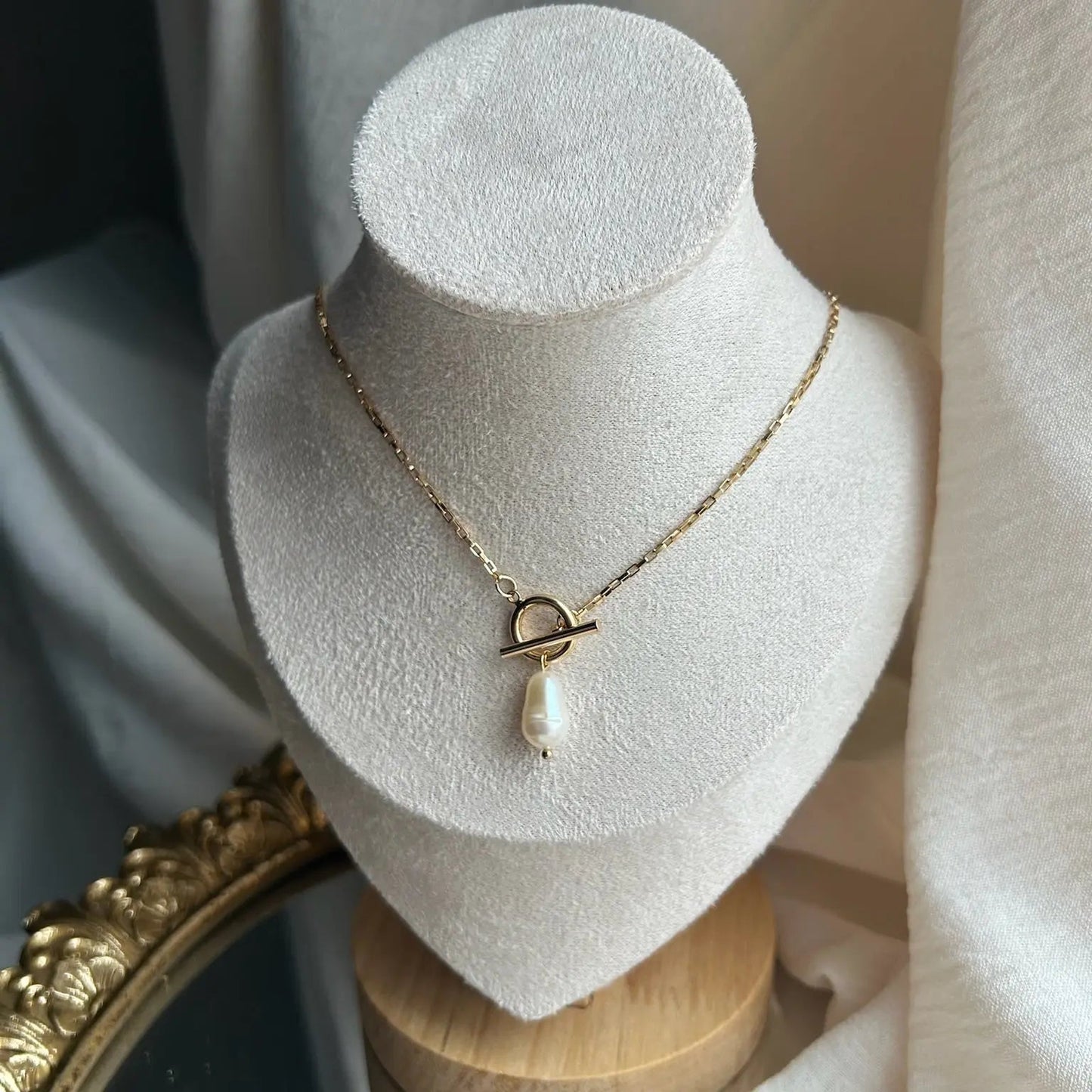 Baroque Freshwater Pearl Toggle Pendant Necklace — pendant close-up detail